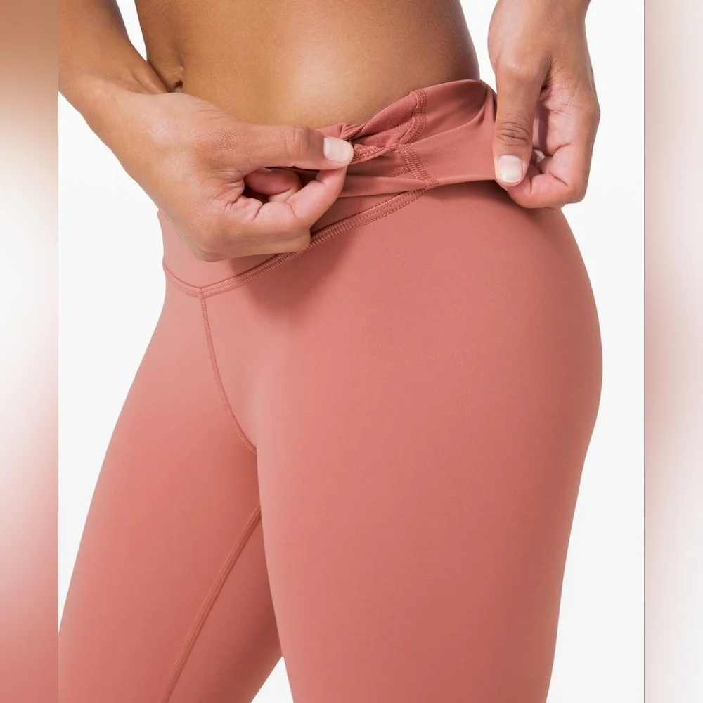 Lululemon Wunder Under High-Rise Tight 28
